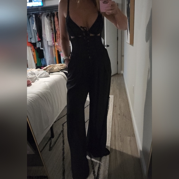 Patbo Corset Crepe Black Jumpsuit - Picture 15 of 15
